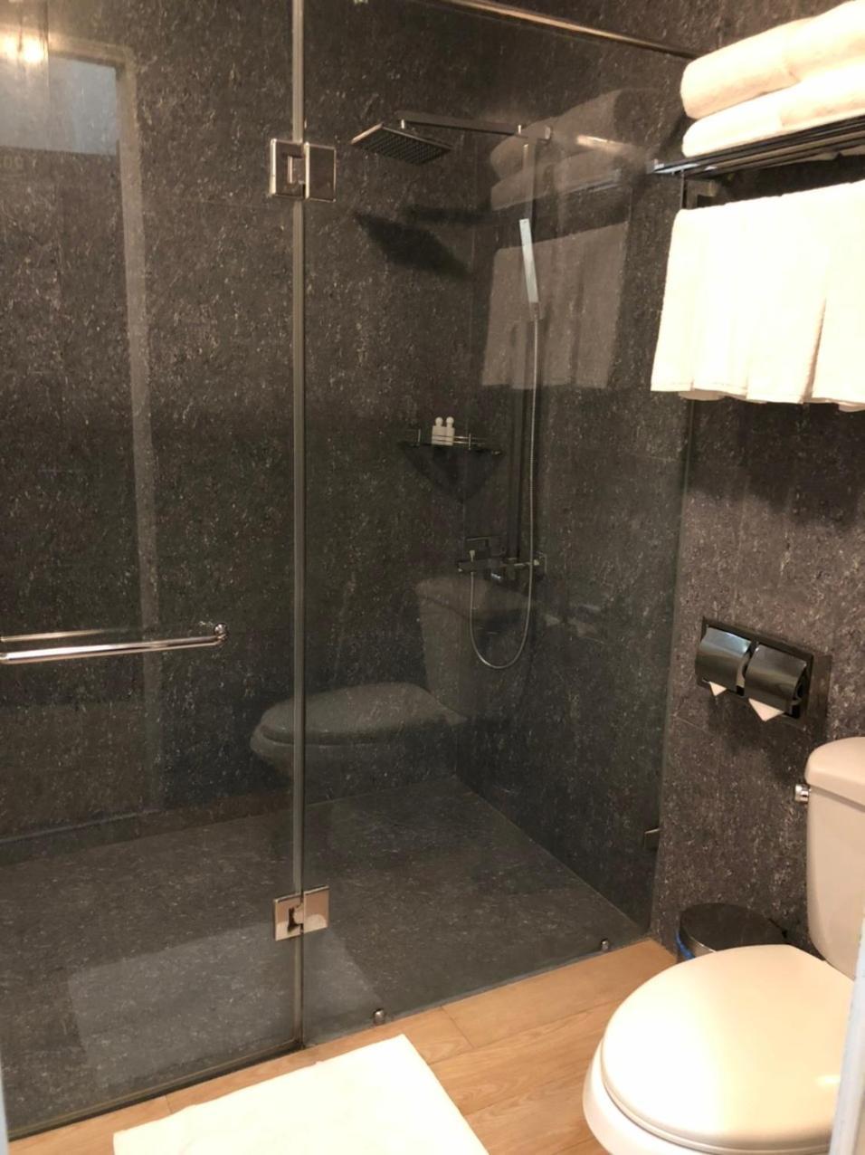 Chau Pho Hotel Тяудок Екстер'єр фото
