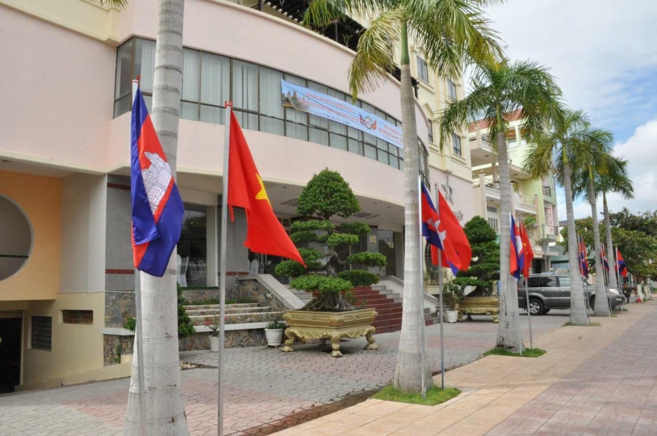 Chau Pho Hotel Тяудок Екстер'єр фото